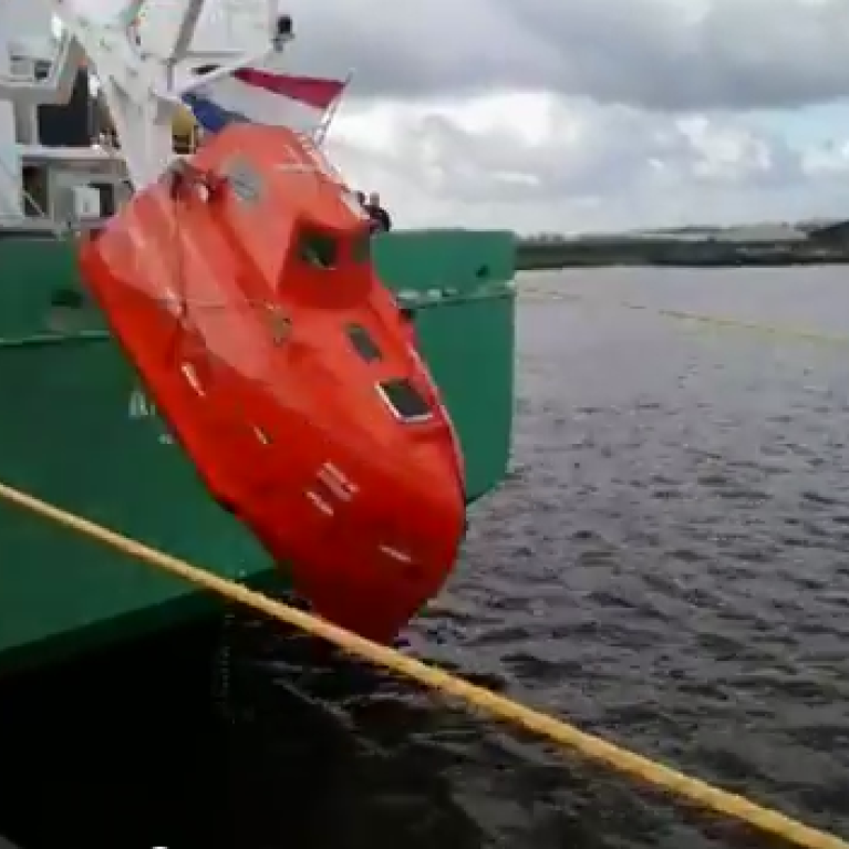 Testing the 'free fall boat' of the Arklow Bay
